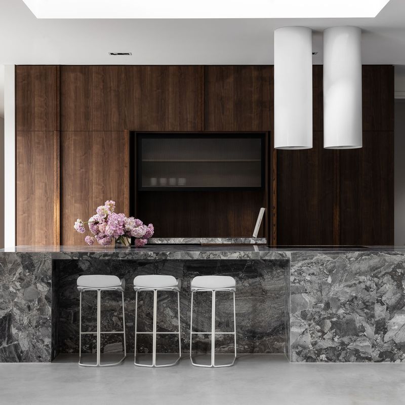 Sophisticated Modern Kitchen Stone
