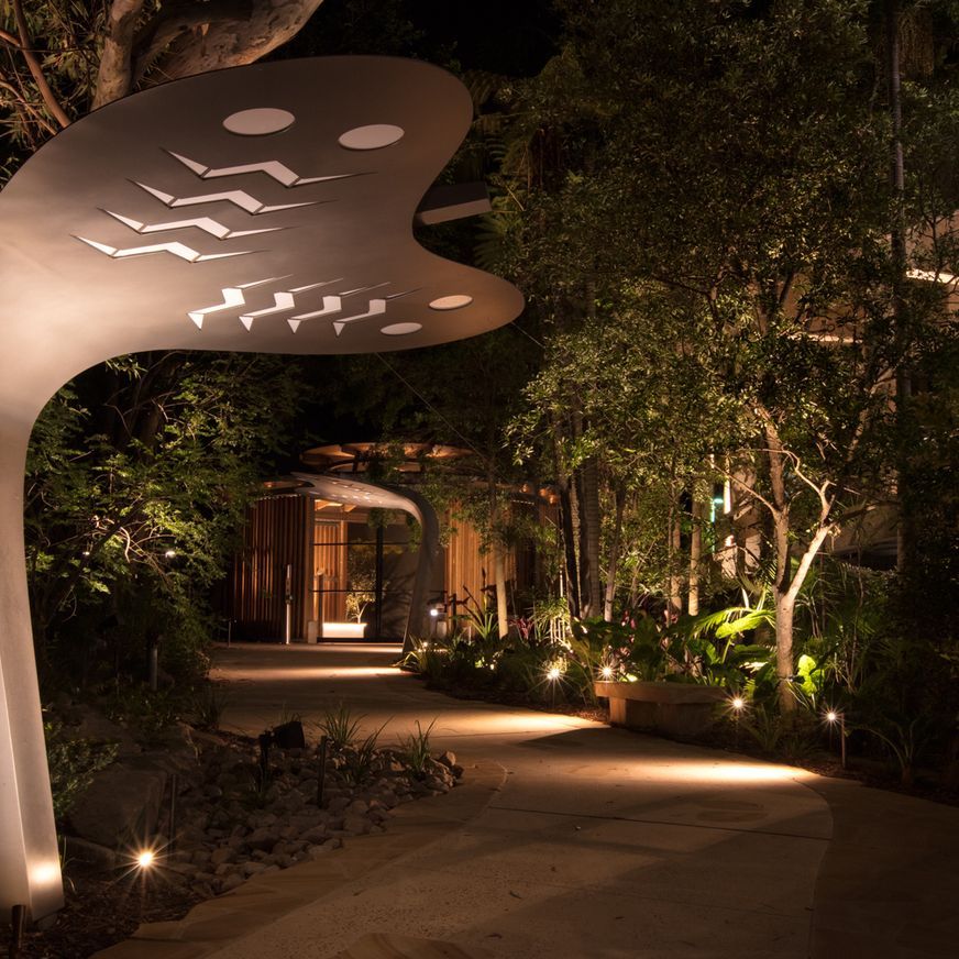 Nocturnal Twiggy Spike Garden Light