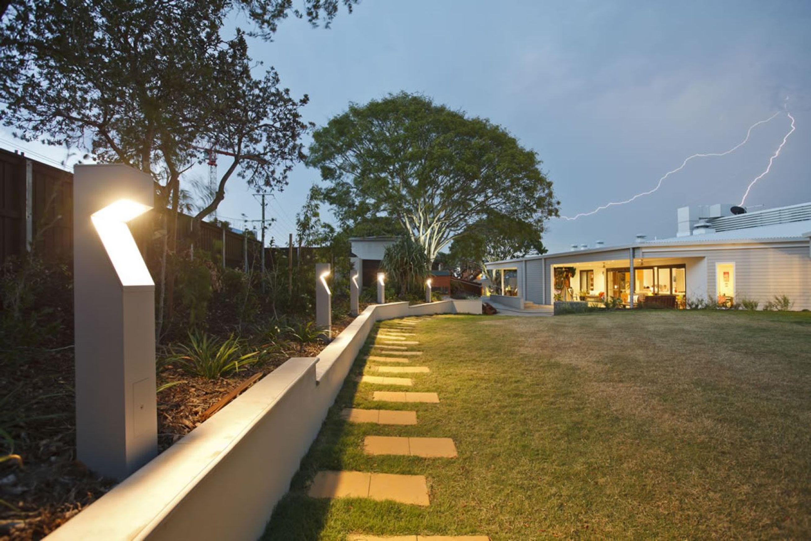 Moai Bollard Light