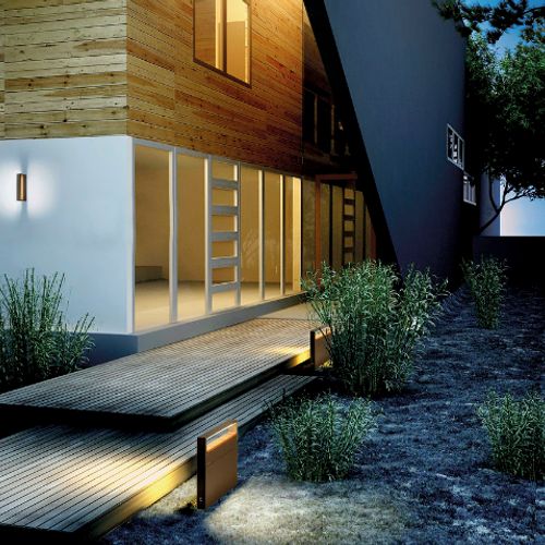 Cool Wood Wall and Bollard Light