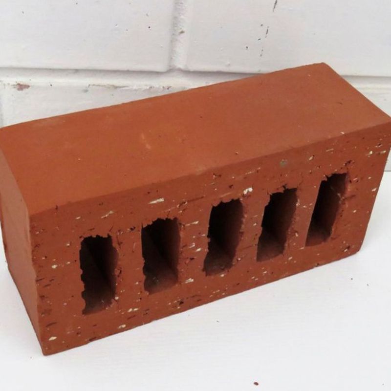 110 Fendalton Restoration Bricks