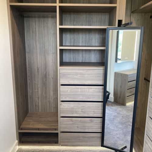 Custom Walk-in wardrobe - pull out mirror