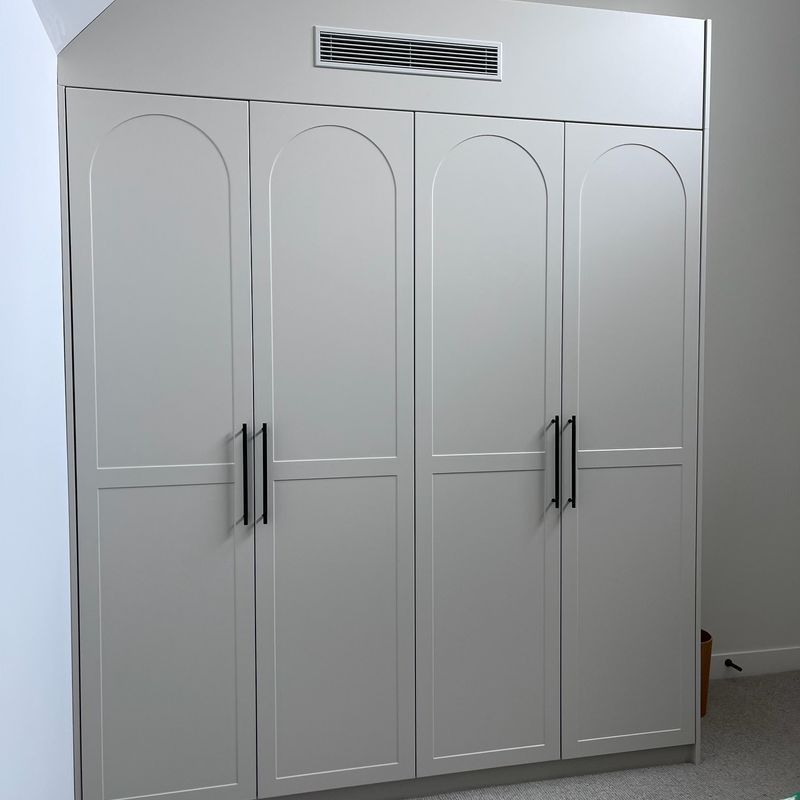 Built-in Wardrobe with Profile Doors