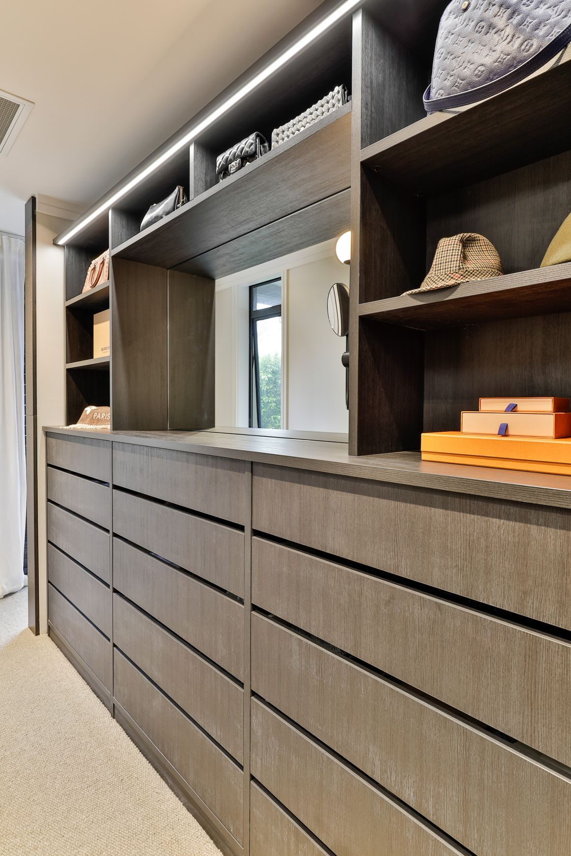 Custom Built In Wardrobe Systems