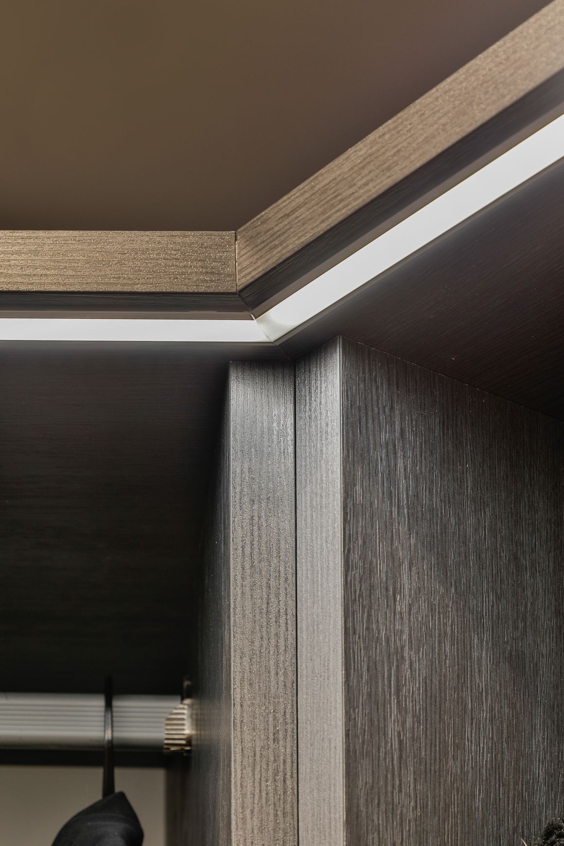 Custom Built In Wardrobe Systems