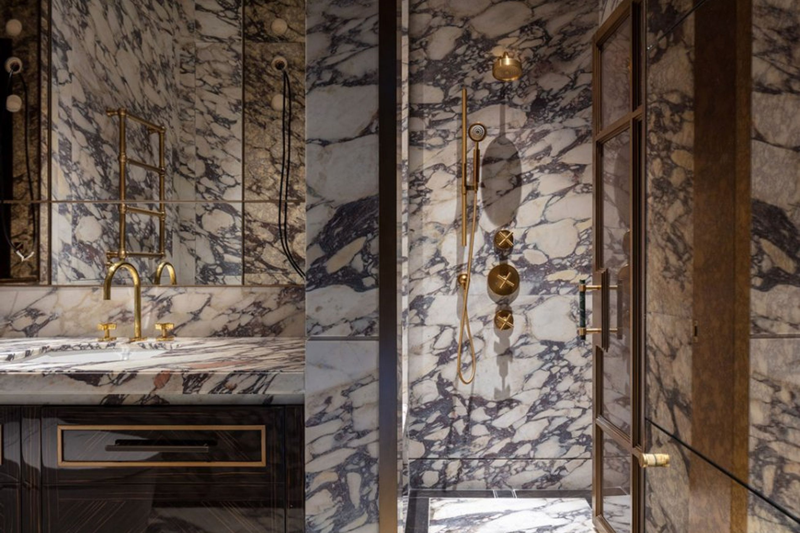 Collett Zarzycki Brass | Marble Cranked Door Pull