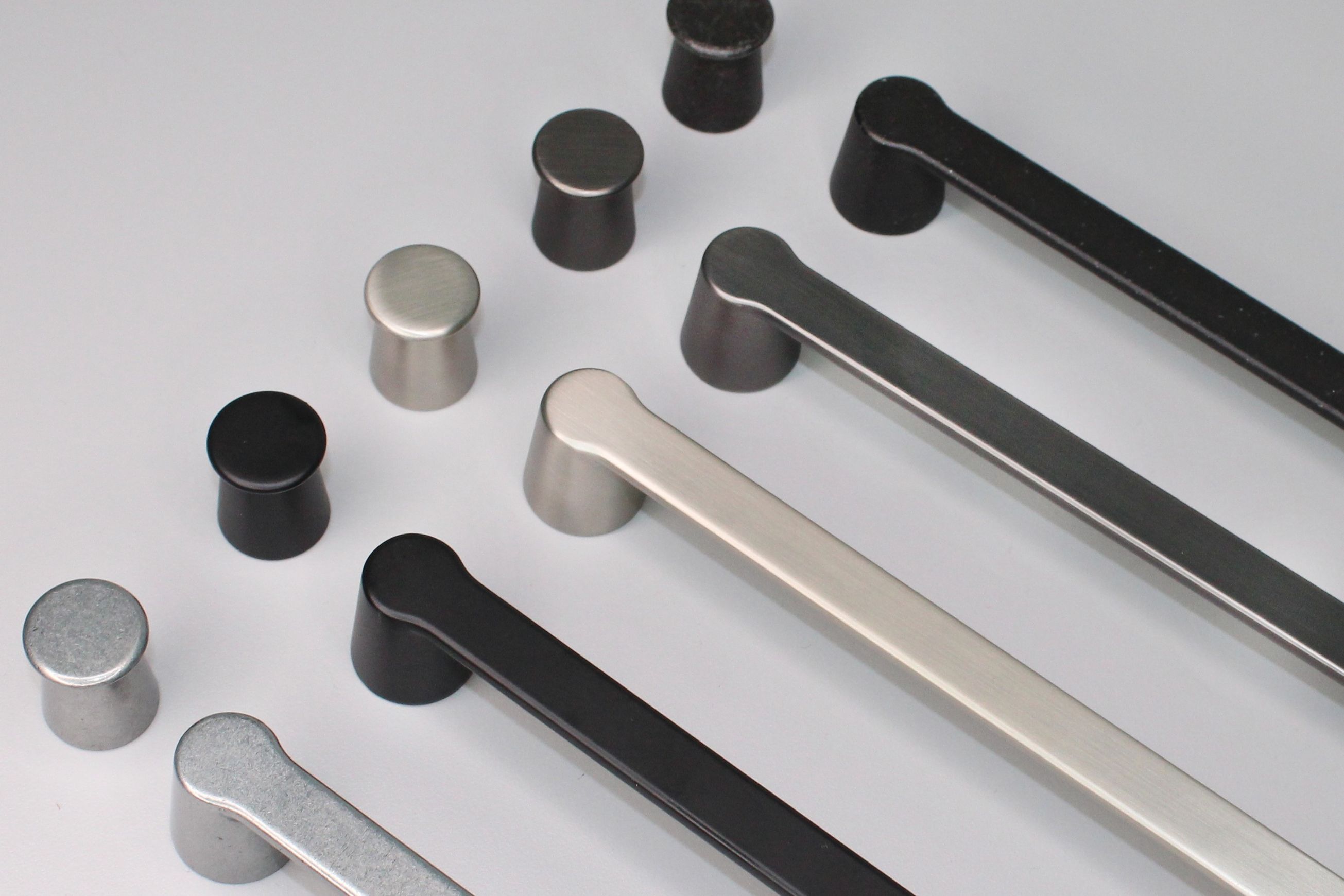 Buffer Handle & Knob (No. 252 & No. 253)