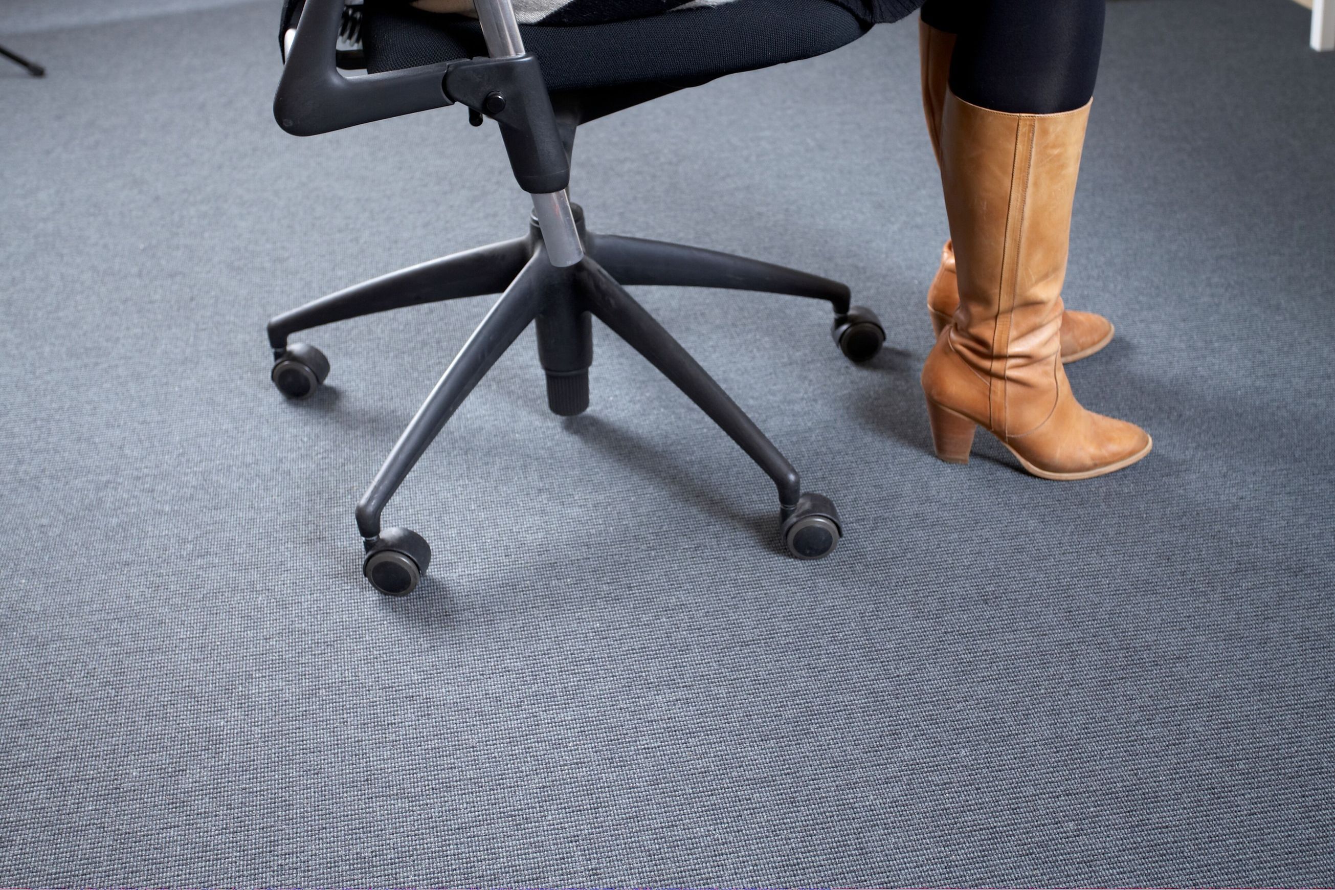 HØJER Kontrakt Wool Blend Broadloom From Fletco Carpets
