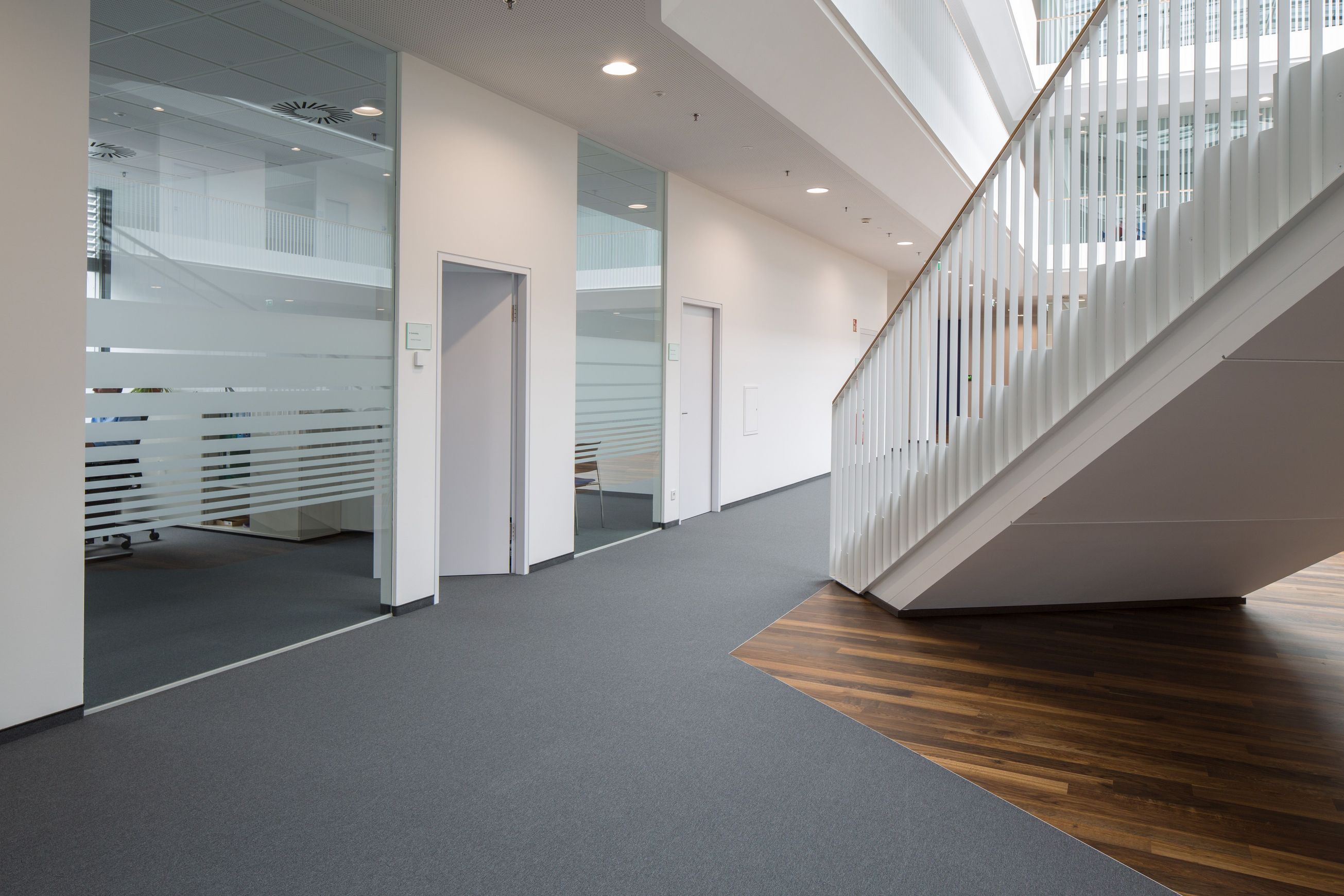 LockTiles: Broadloom-look Carpet Tiles by Fletco
