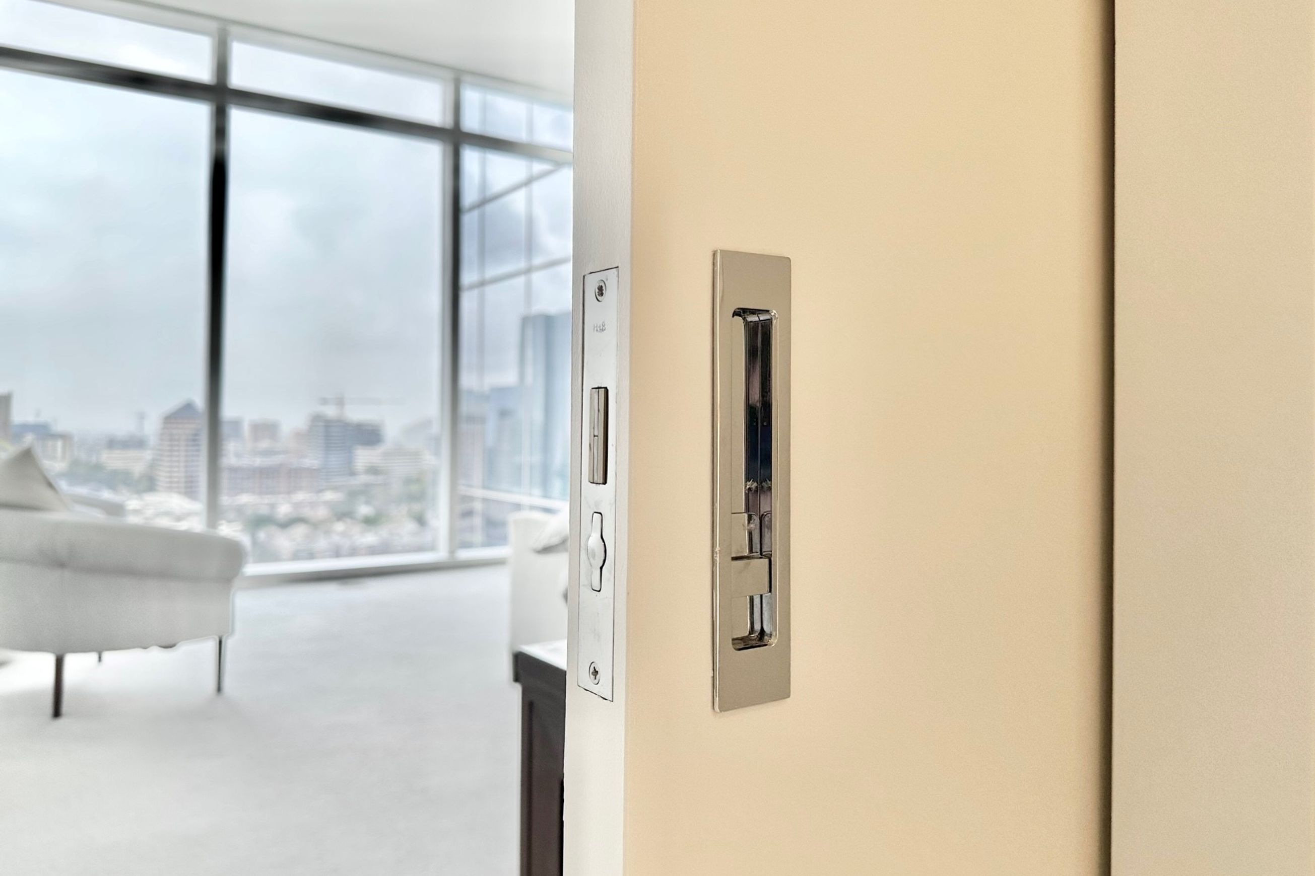 HB690 170mm Sliding Door Privacy Lock – 55mm Backset