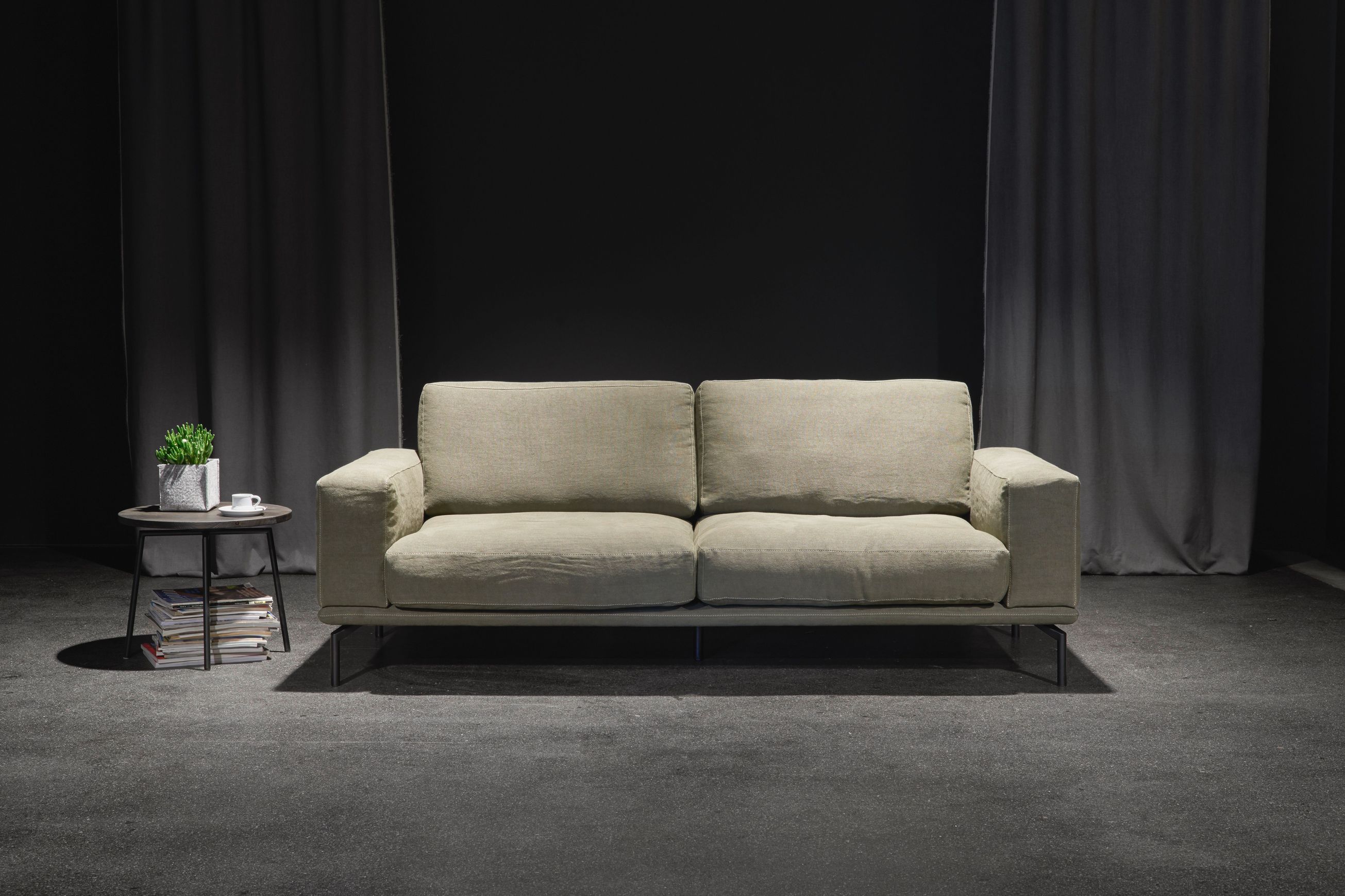 Caballero Sofa