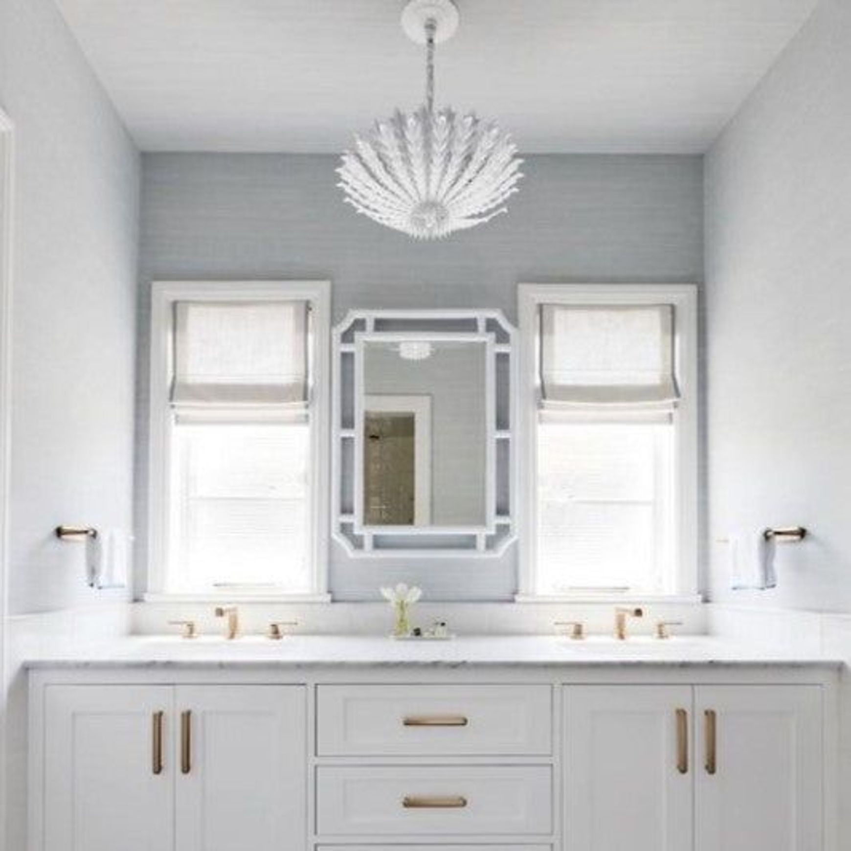 Visual Comfort AERIN Hampton Chandelier