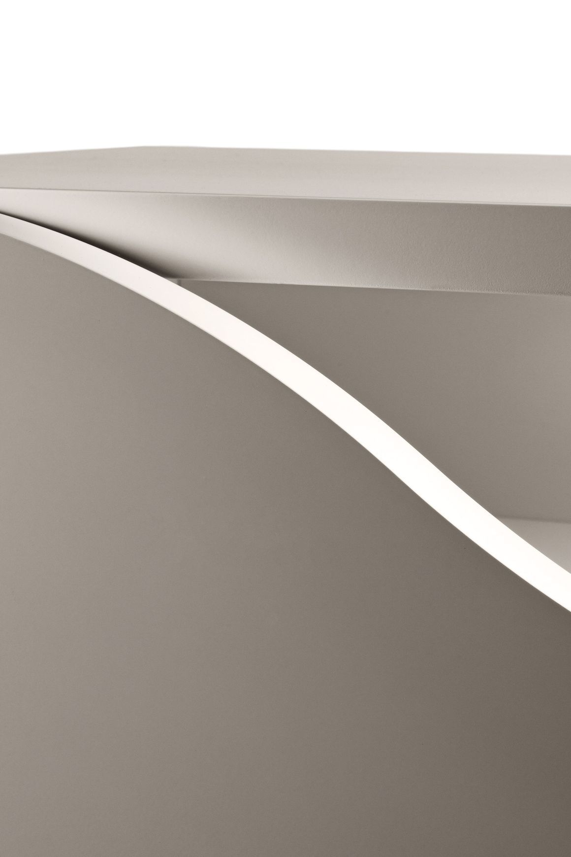 Segno Chest of Drawers