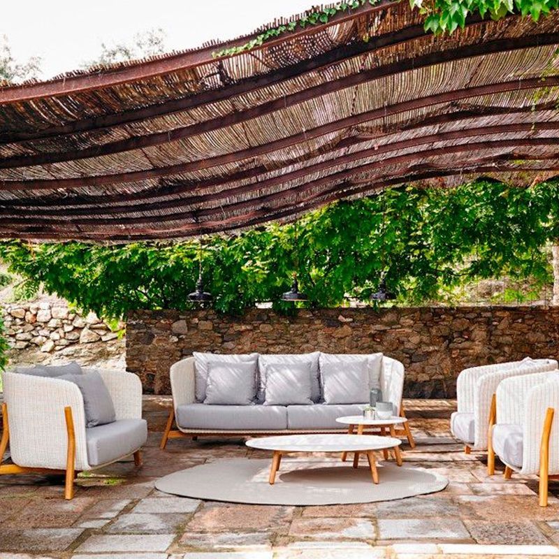 Round Outdoor Coffee Table by Point