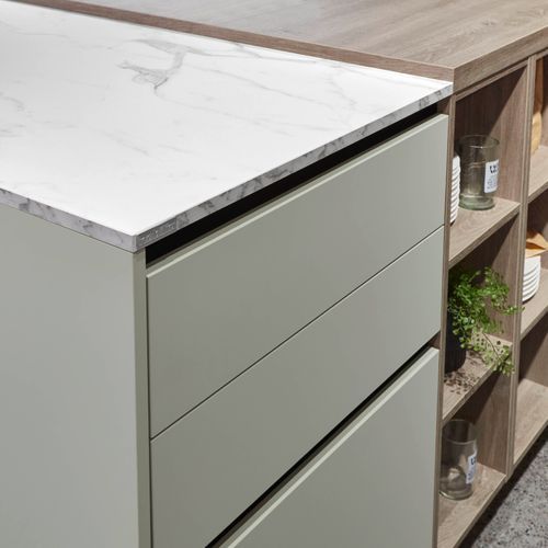 Senso Lacquered Matt Kitchen Cabinetry