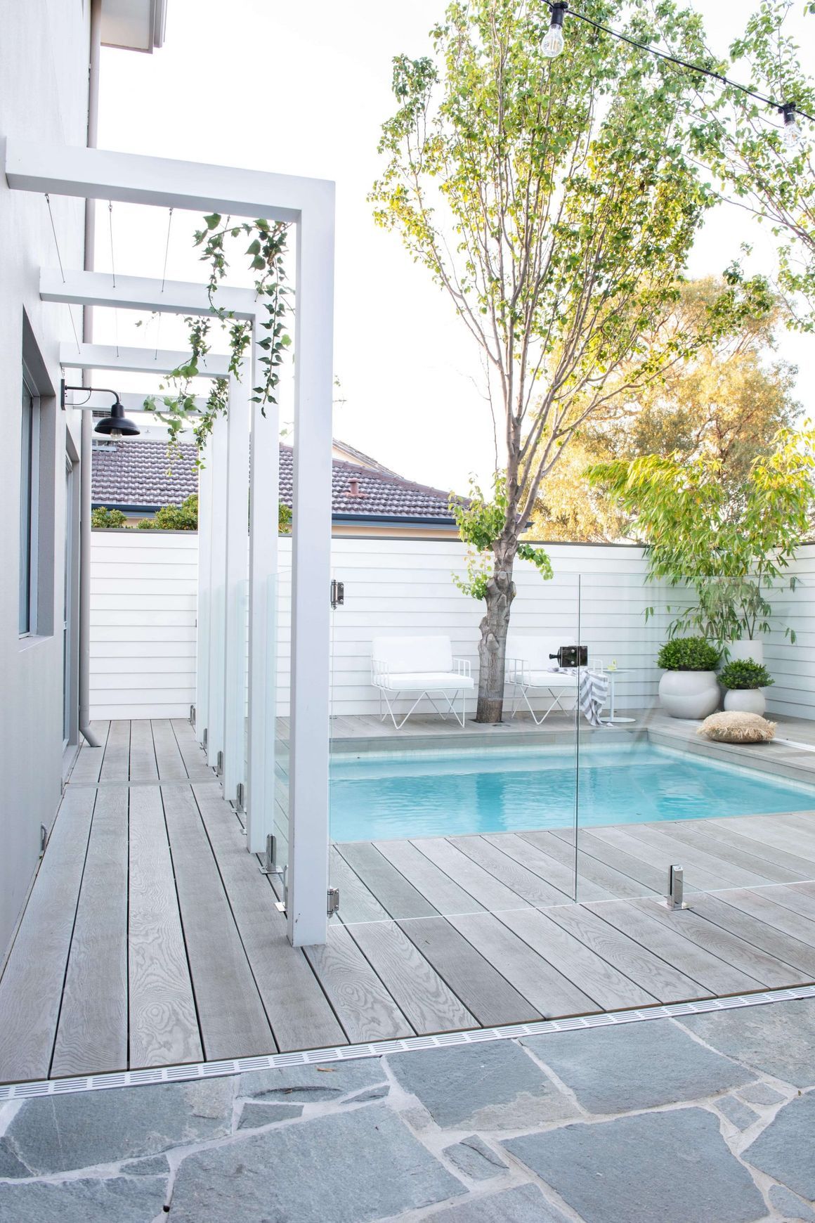 Millboard Smoked Oak | Enhanced Grain Decking