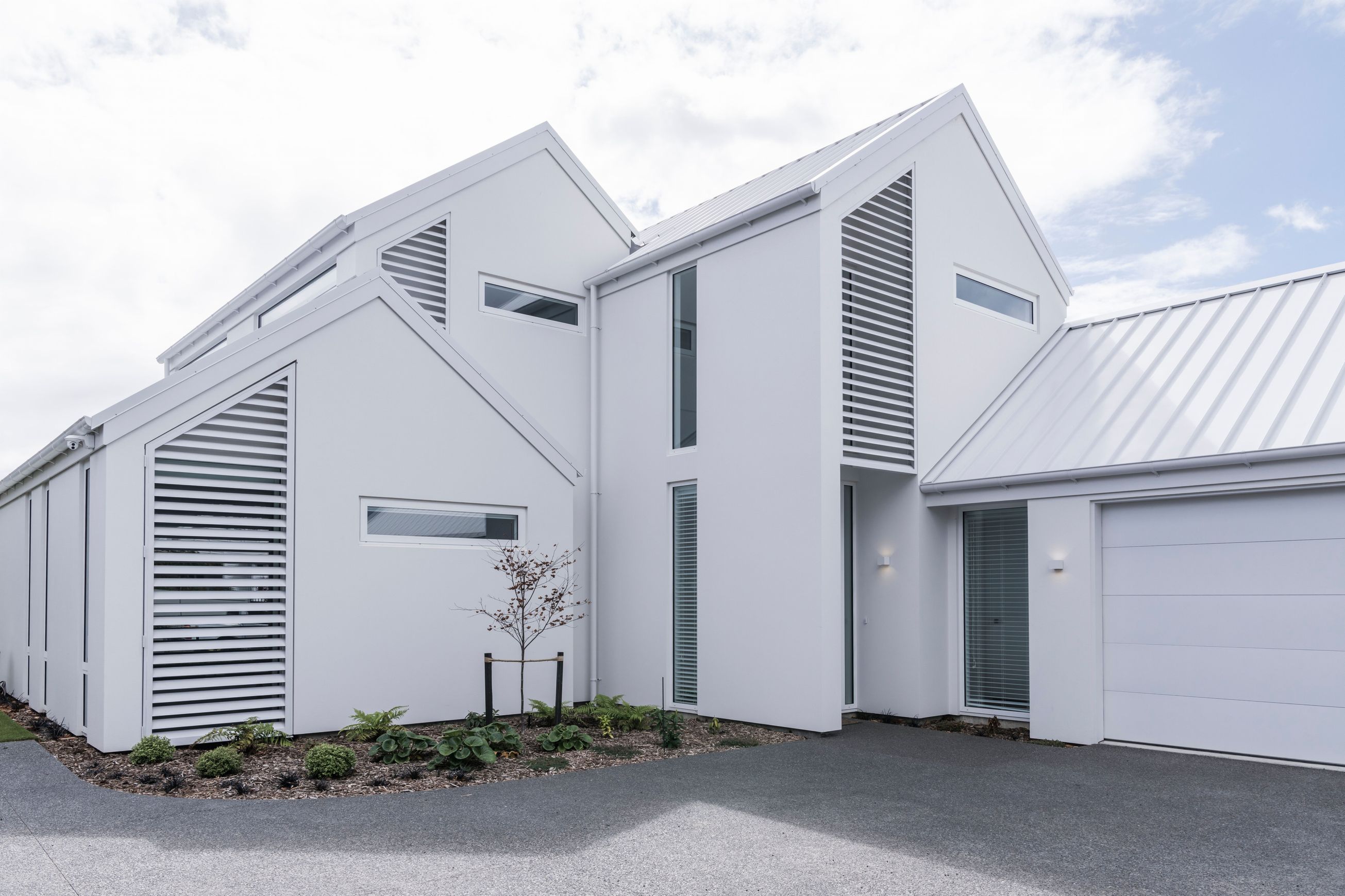 INTEGRA Lightweight Concrete Facade System