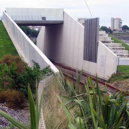 Barriers & Retaining Walls