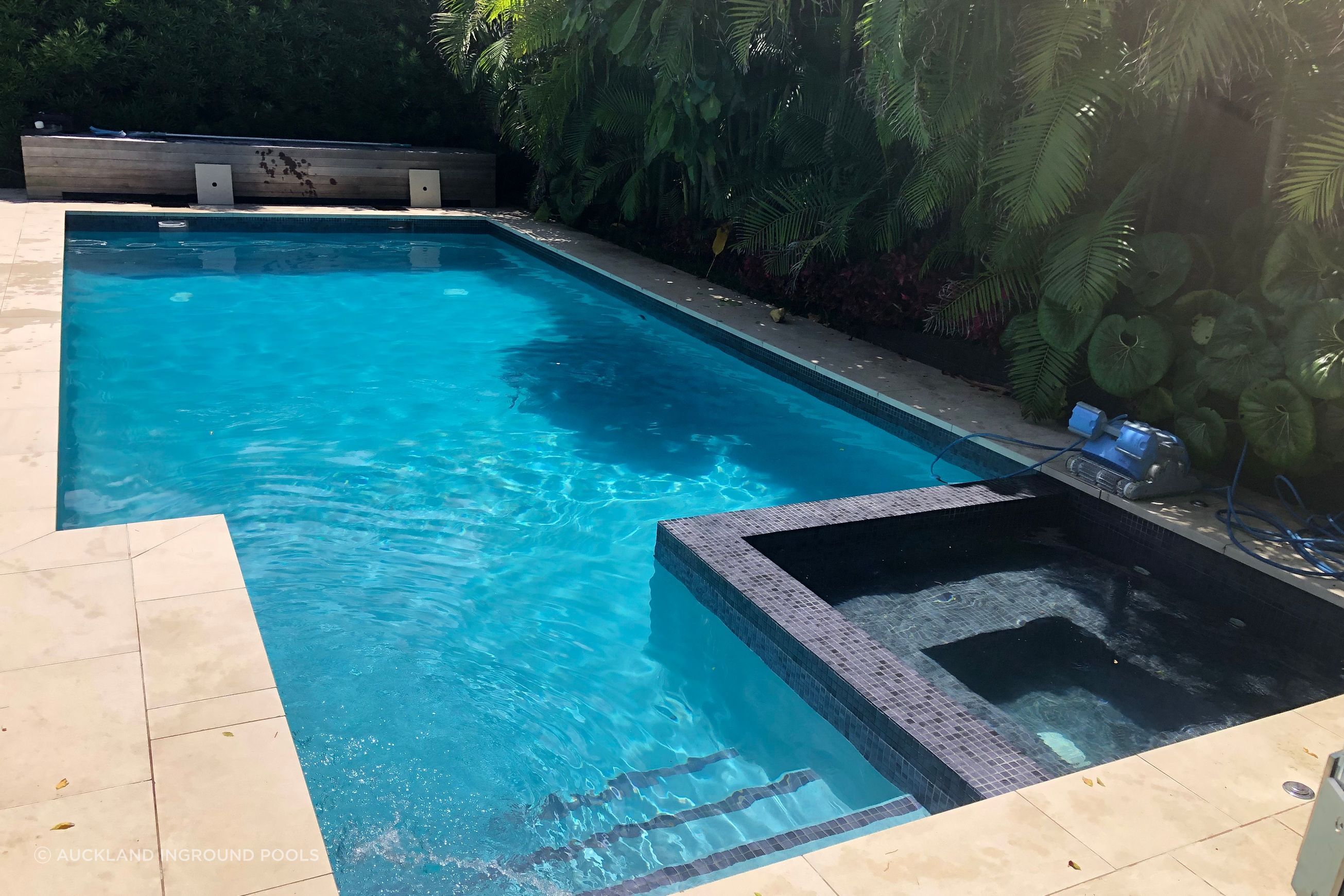 Jewels for Pools Ultra - Pool Plaster