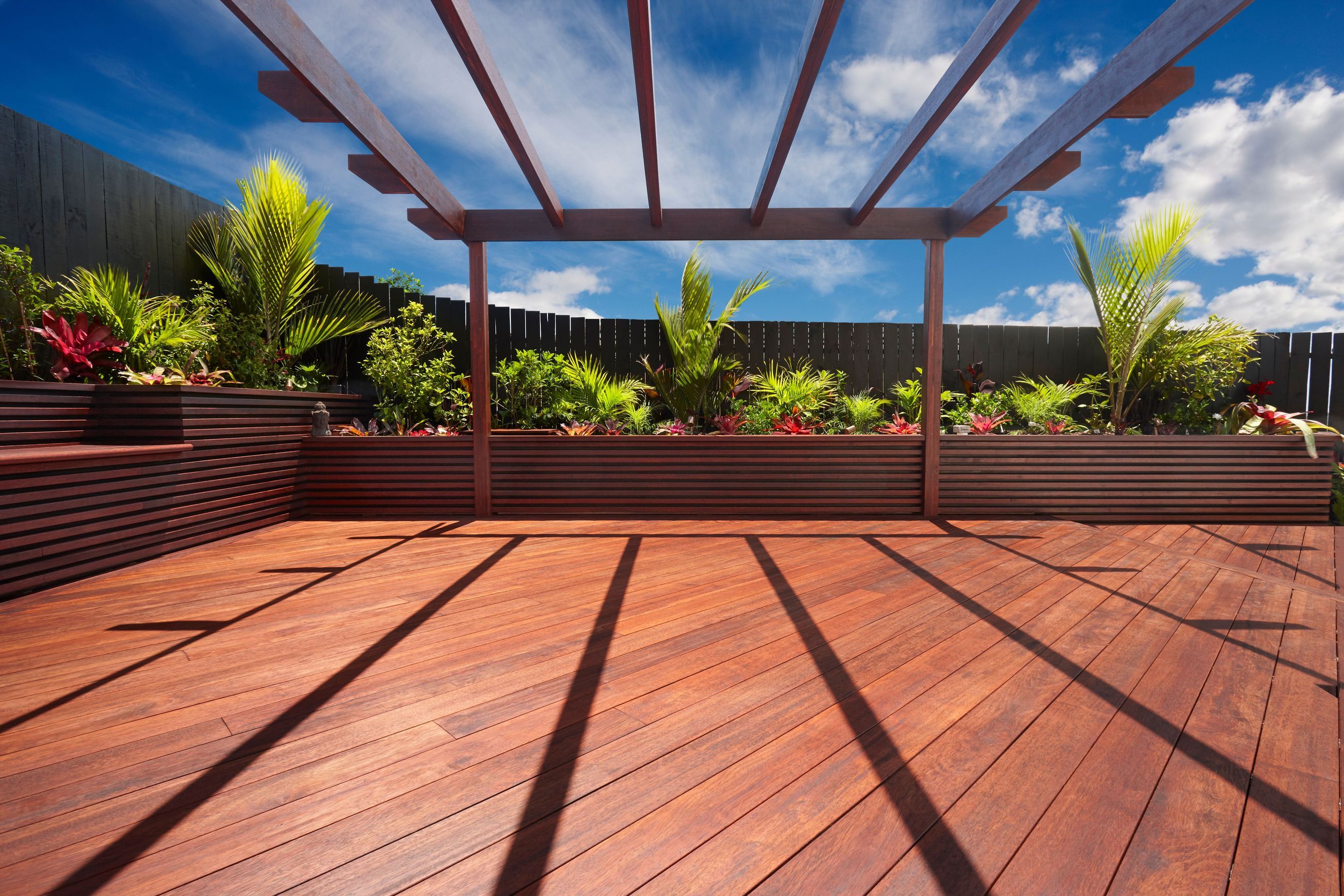 Nail-free Timber Decking System from ShadowDeck™