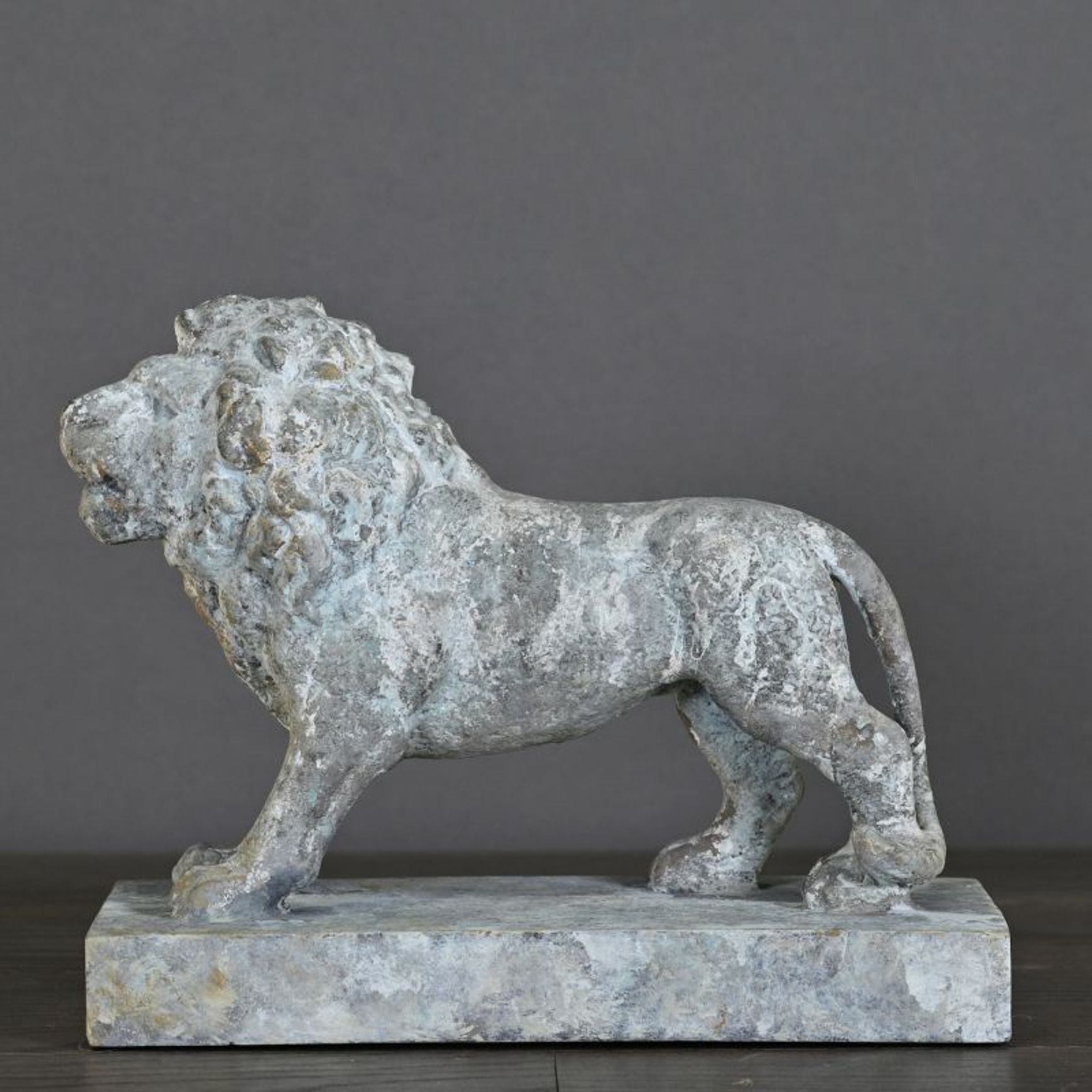 Empire Lion - Single Piece