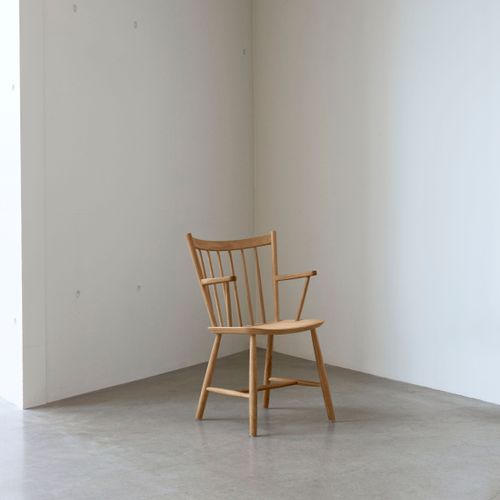 J-Series J42 Chair