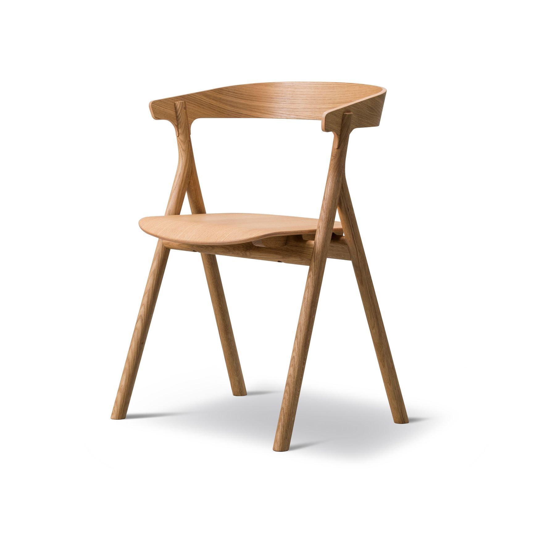 YKSI Chair by Fredericia
