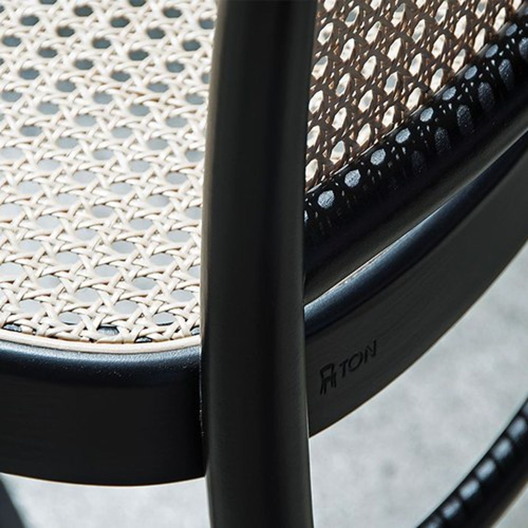 811 Hoffmann Chair by TON