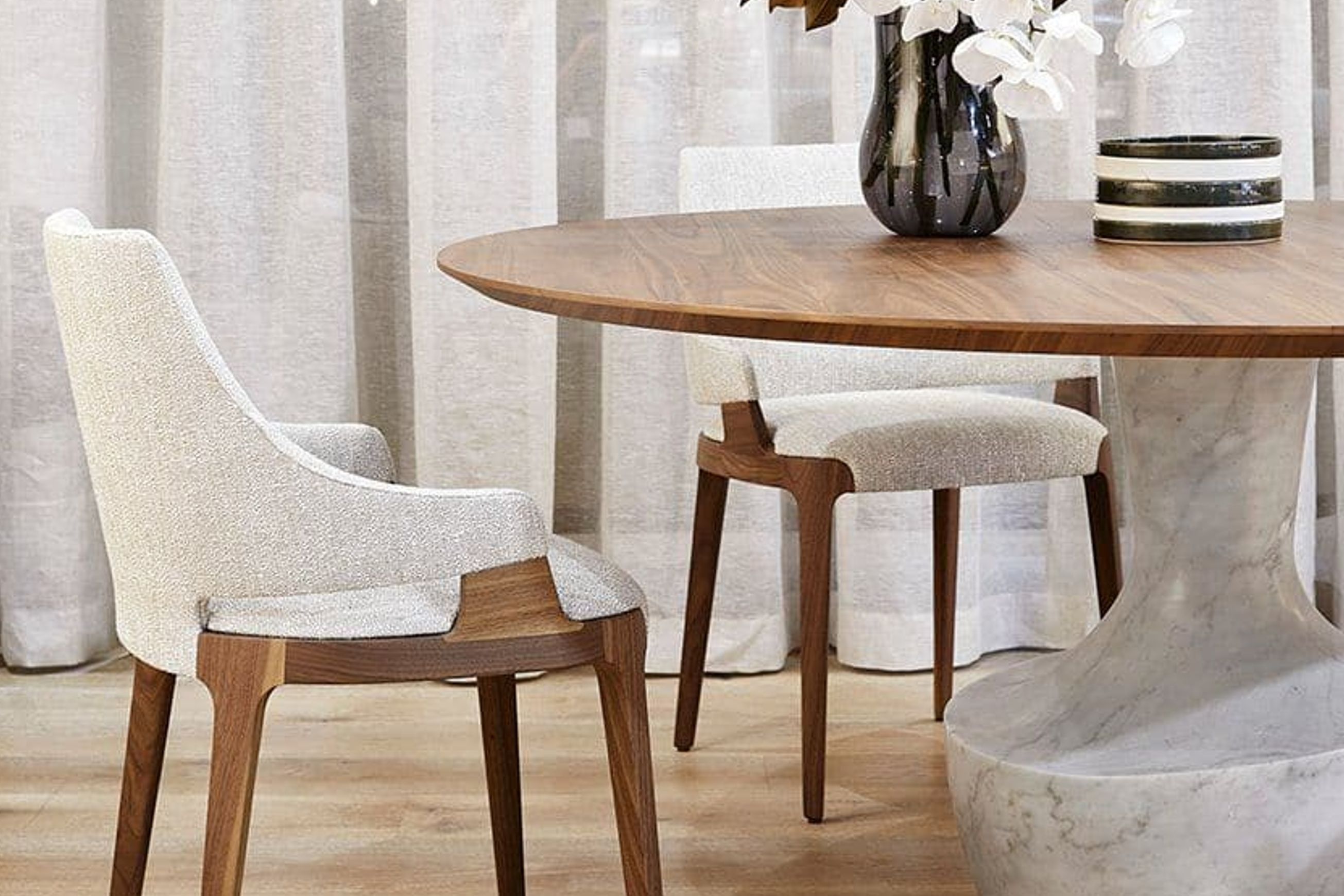 Velis | Chair