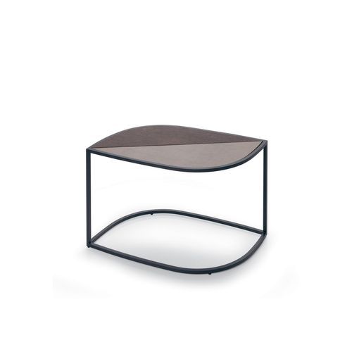 Leaf outdoor side table by Roda