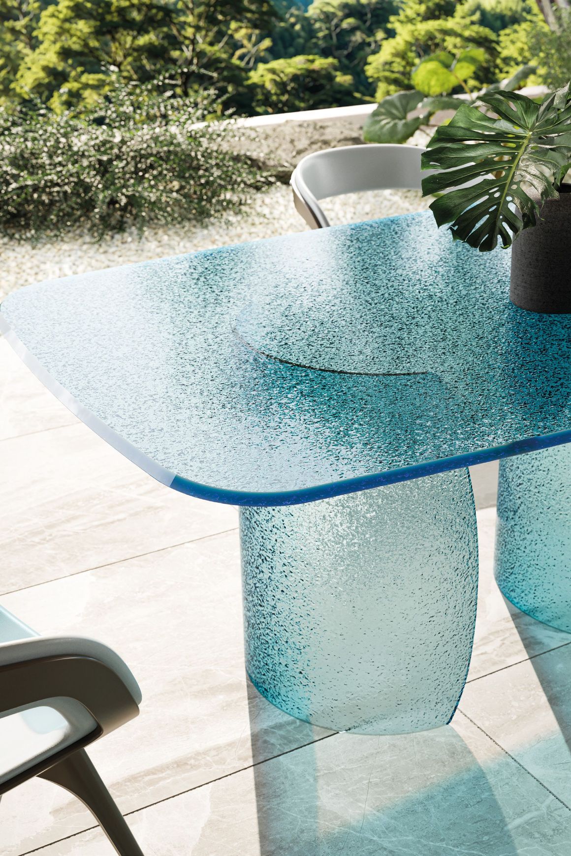 Petalo Outdoor Dining Table