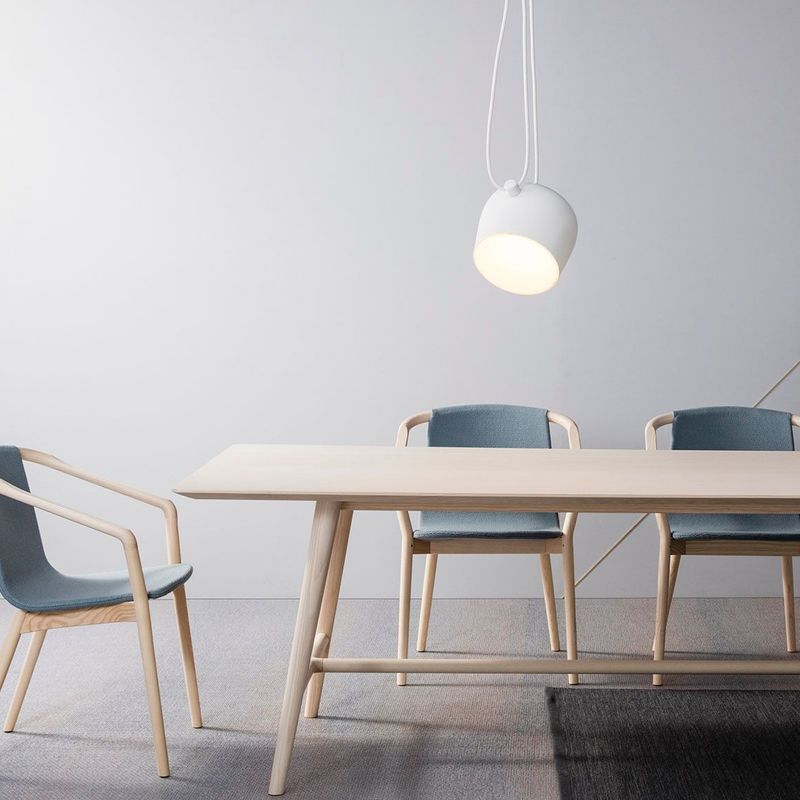 Thomas Fabric | Chair