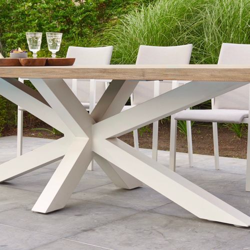 Timor Outdoor Table
