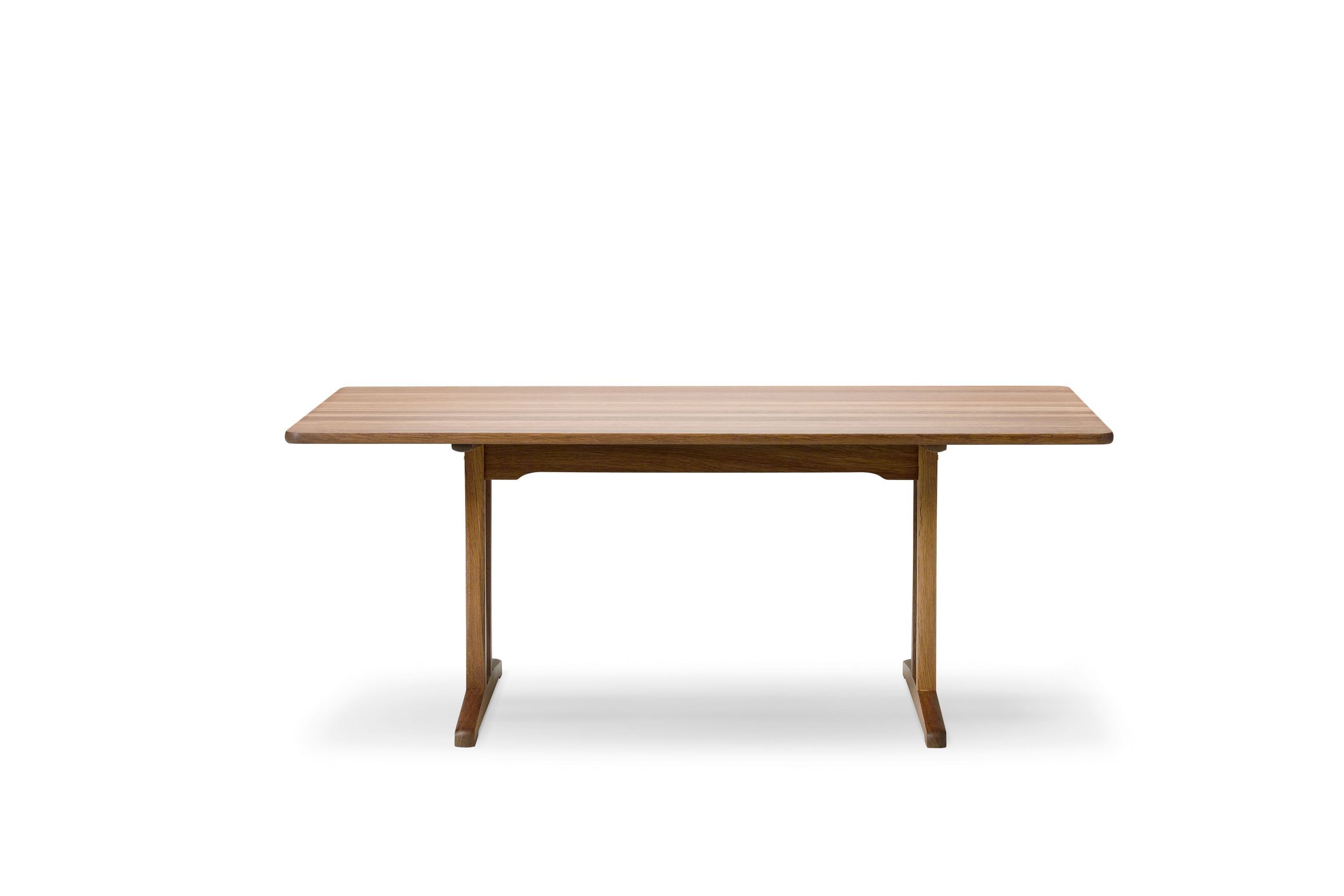 C18 Dining Table 220 by Fredericia