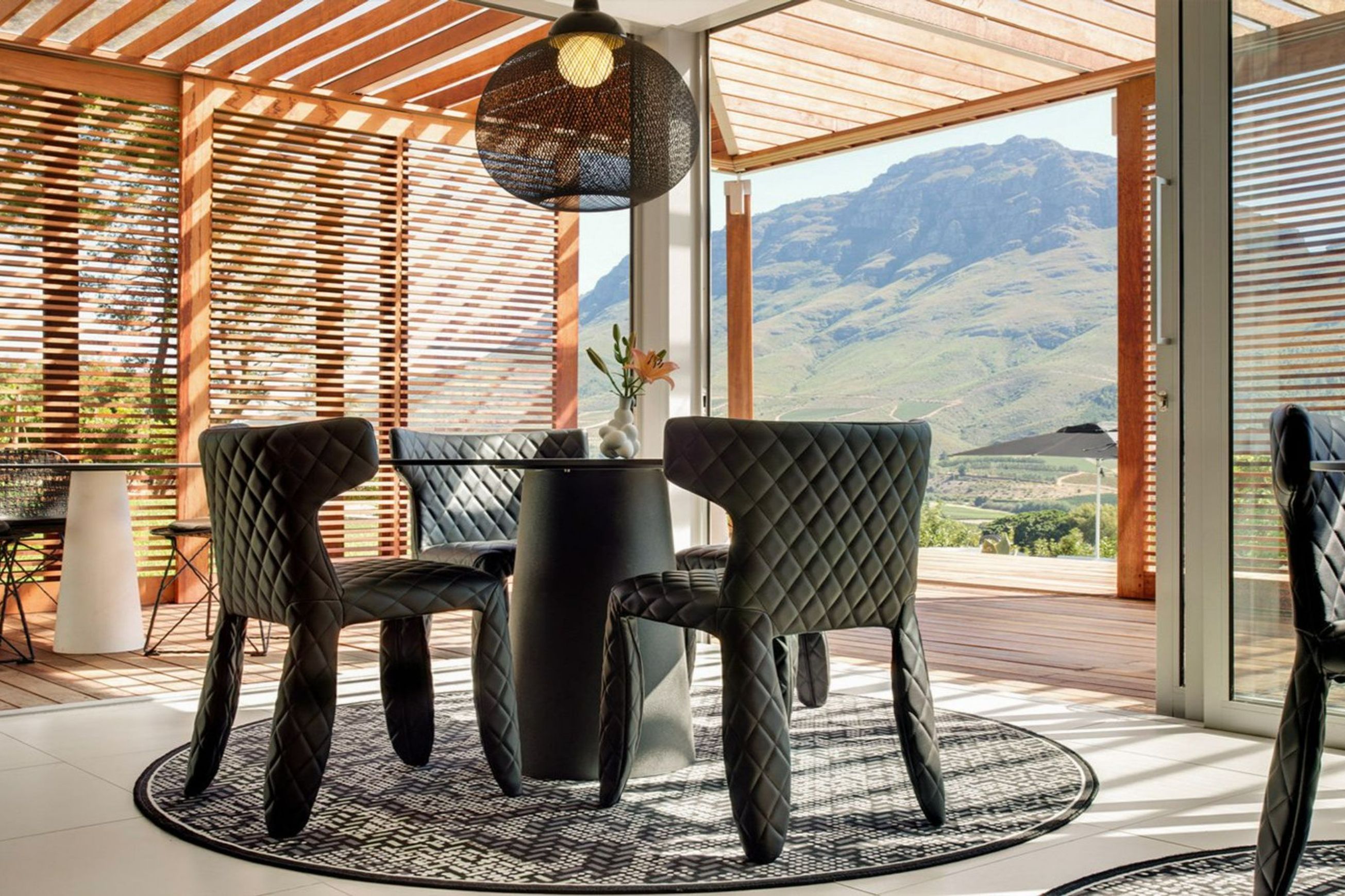 Moooi Container Round Table
