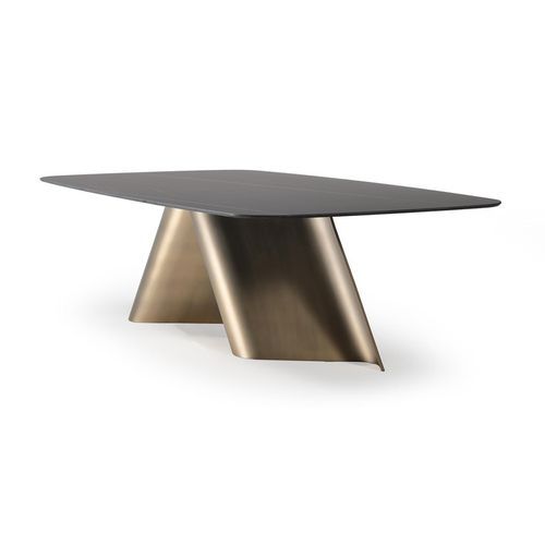 Esse Dining Table
