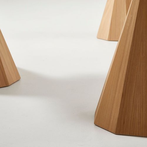Ballerina Pedestal Table
