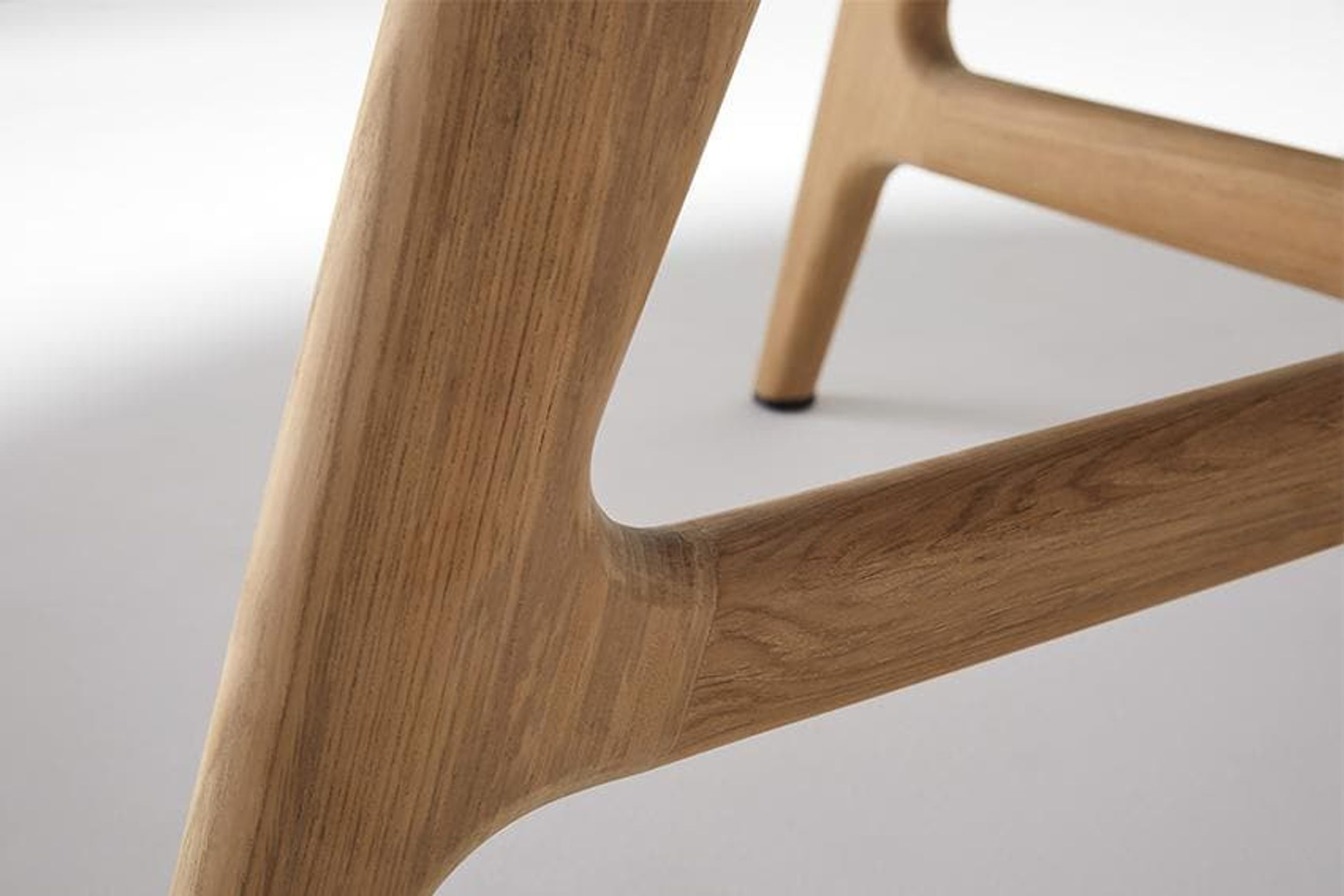 Forrest | Round Ceramic Table