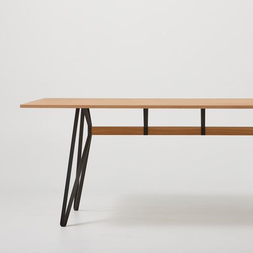 Monarch Tall Table