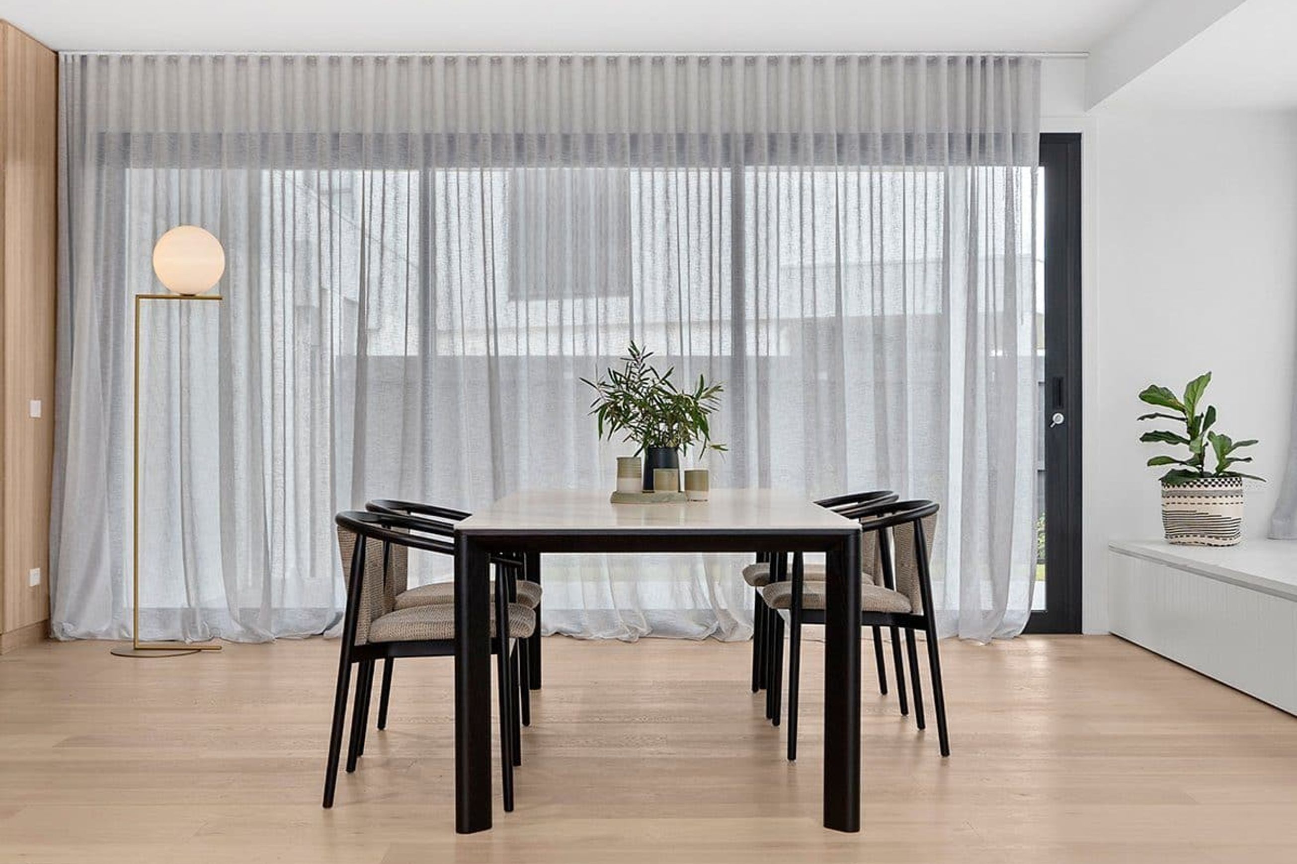 Otway | Porcelain Dining Tables