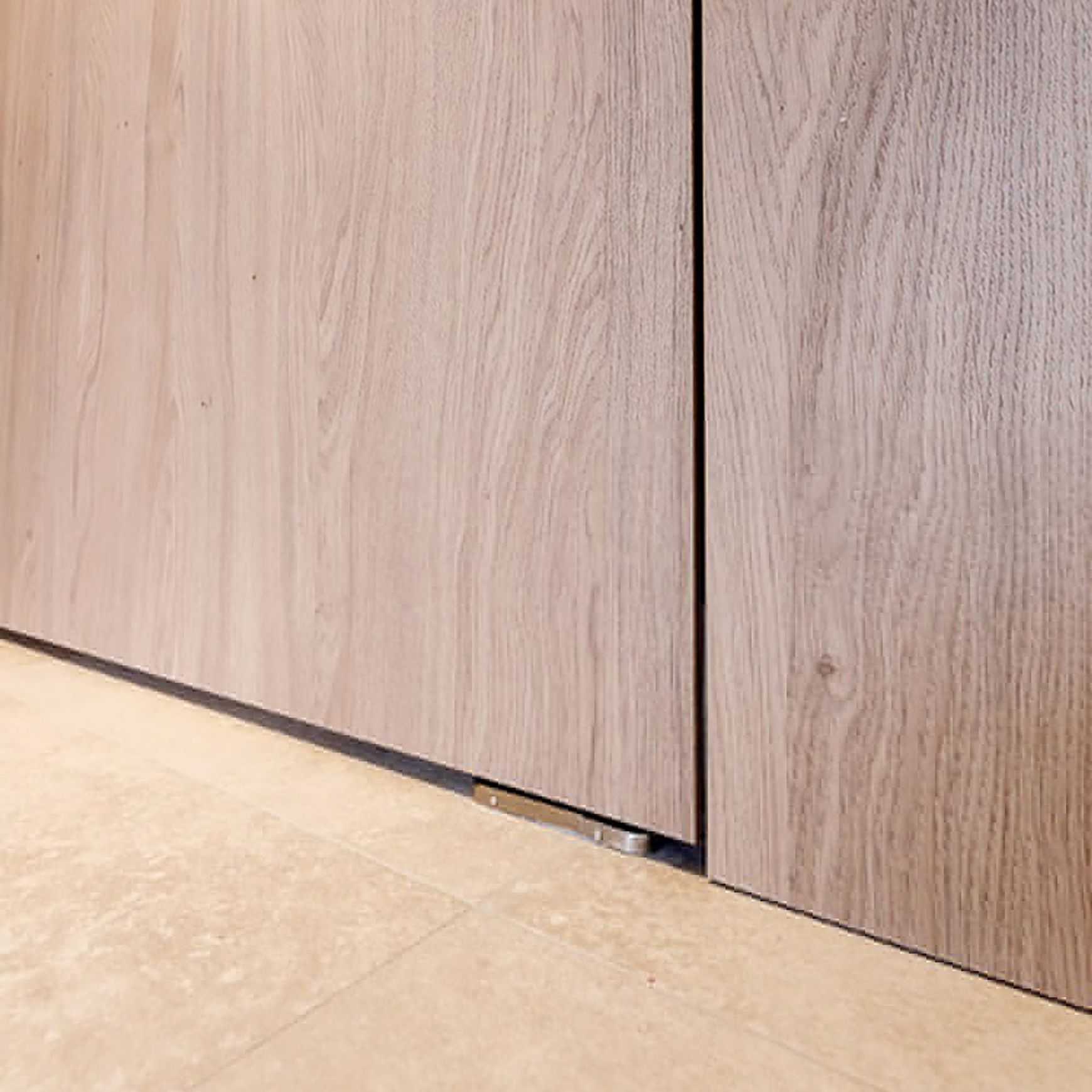 Zanda Concealed Heel Door Closer ZANHEEL
