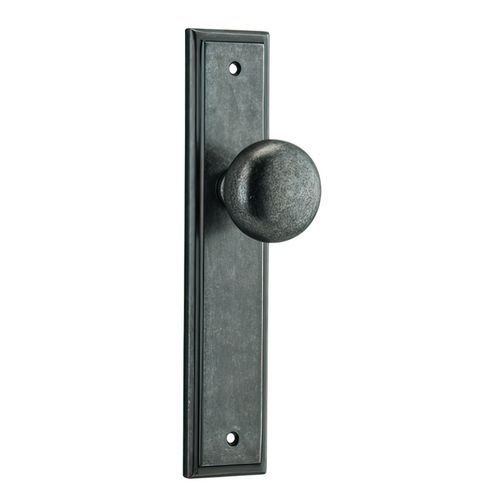 Iver Cambridge Door Knob on Stepped Backplate Distressed Nickel