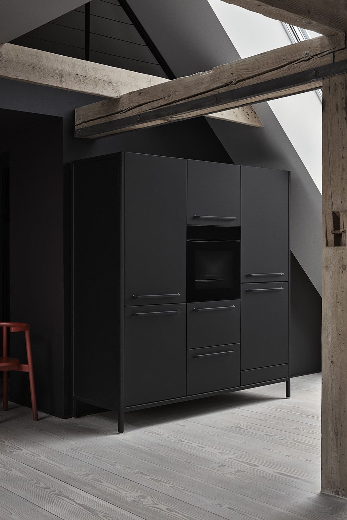 Kitchen tall module by Vipp