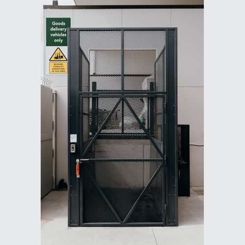 Freight Hoist Scissor Lifts