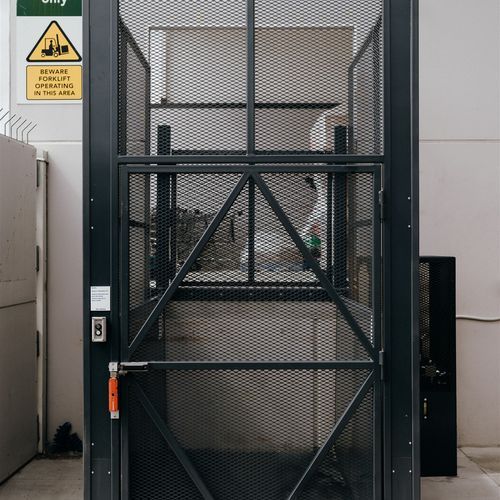 Freight Hoist Scissor Lifts