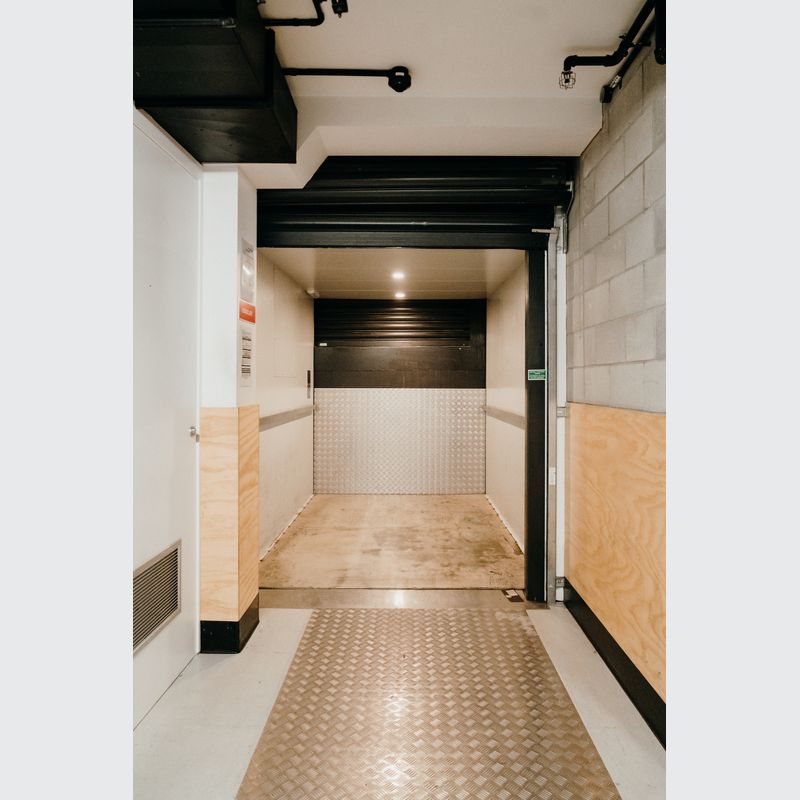 Freight Hoist Mast Lifts