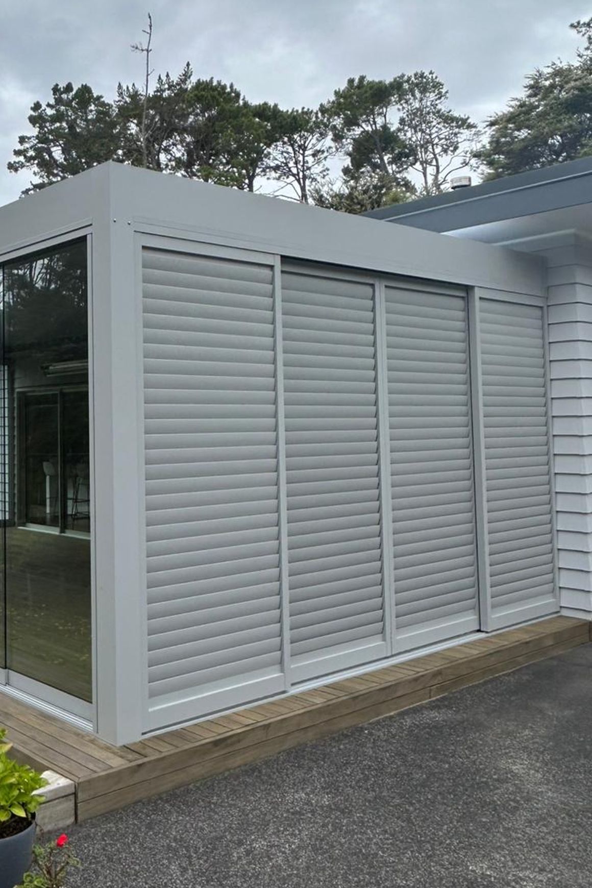 Louvrelite® 88 Sliding Shade System