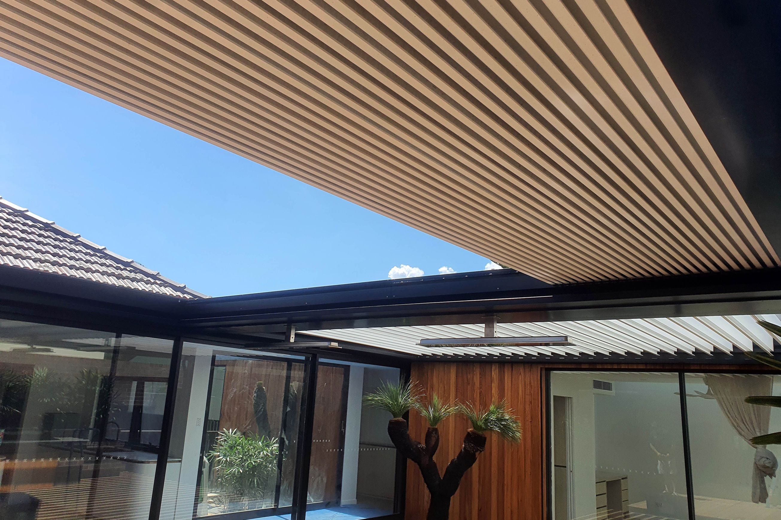 220/35 Slimline Roof (for Opening Roof & Retract Roof)