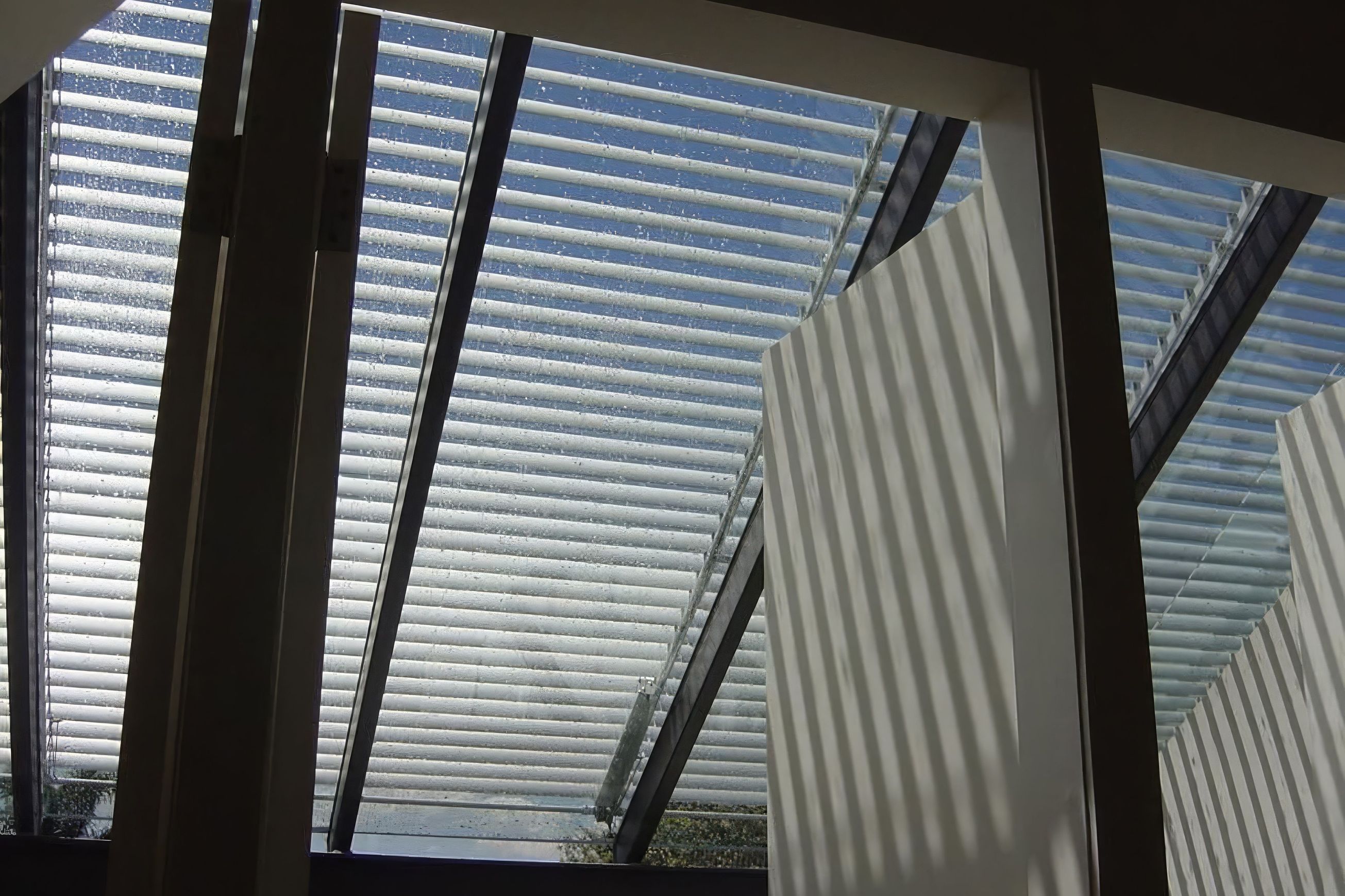 Rack Arm Louvres | Shade Factor