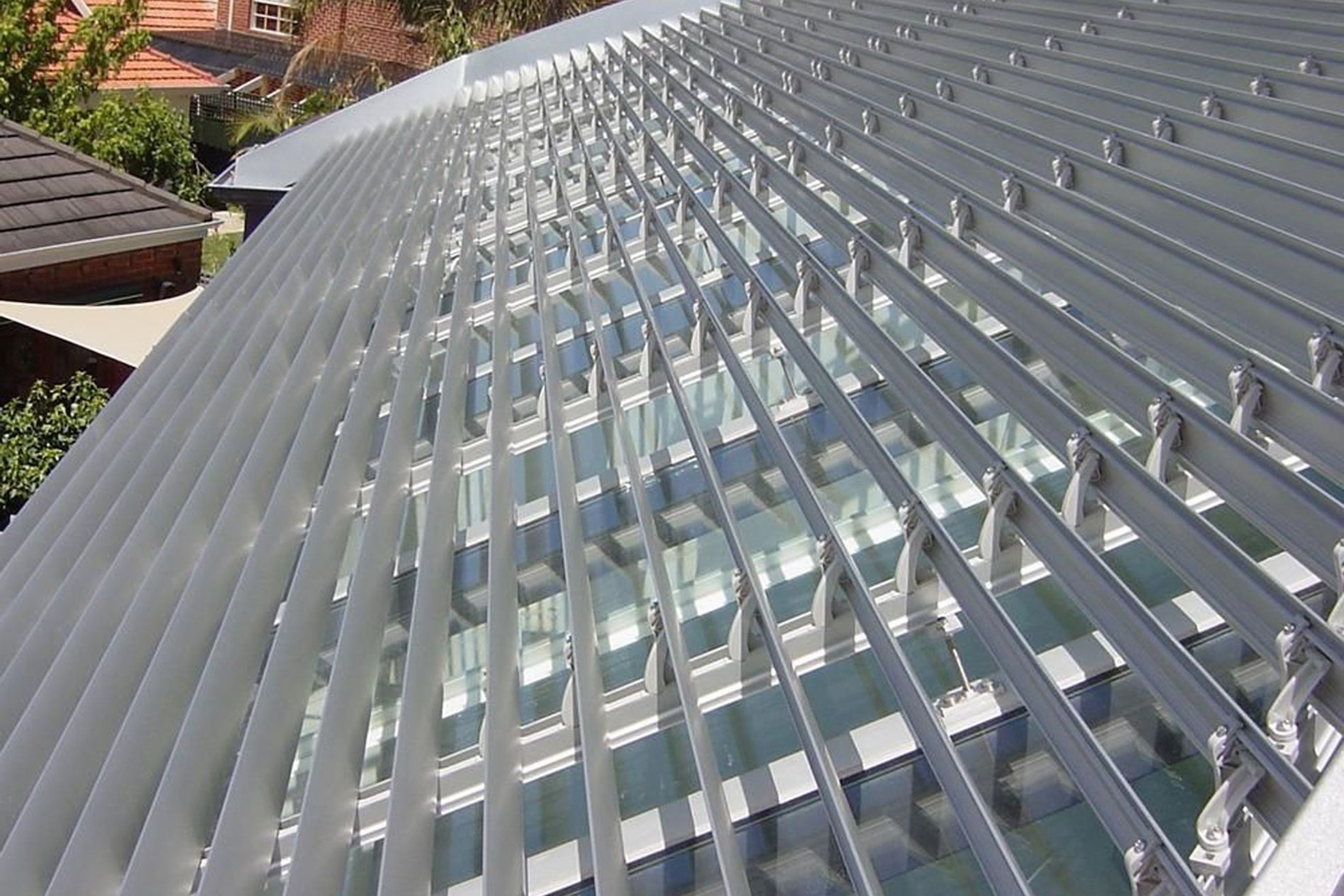 Rack Arm Louvres | Shade Factor